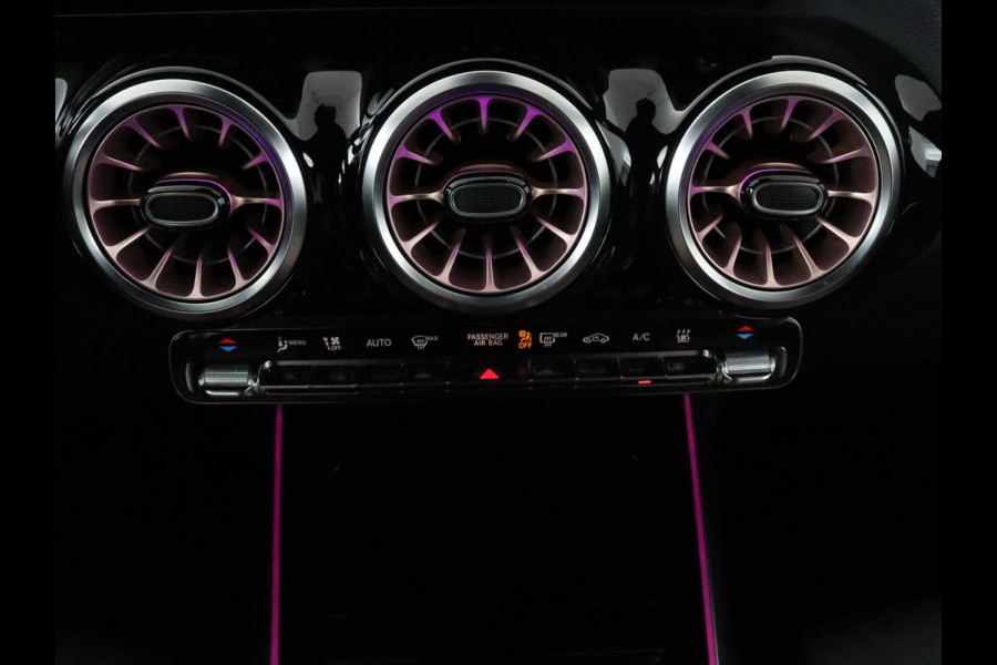 Mercedes-Benz EQA 250 Business Solution Luxury 67 kWh | SOH 96,1% | Keyless Entry | LED | Trekhaak | Sfeerverlichting | Camera |