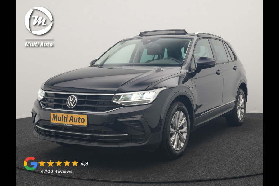 Volkswagen Tiguan 1.4 TSI eHybrid PHEV 245pk Dealer O.H. | SOH 92,8% | Trekhaak Af Fabriek | Panodak | Adaptive Cruise | Sportstoelen & Stuur Verwarmd | Sfeerverlichting | BLIS | Apple Carplay | Navigatie | DAB | Plug In Hybrid |
