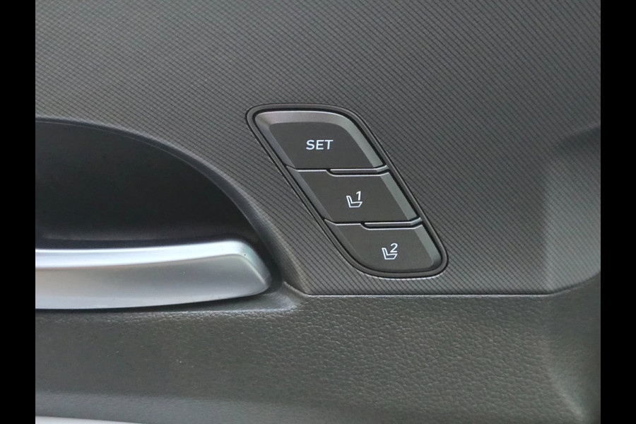 Hyundai Santa Fe 1.6 T-GDI PHEV Premium Plus Sky 7 Persoons / Schermen / Leder / Head Up / Memory / Pano / Verkoeling / Led / Pdc