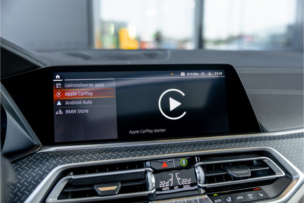 BMW X6 M50i High Executive - M Sport | Panorama | 4-wielsturing | H&K | Soft Close | 360 Camera
