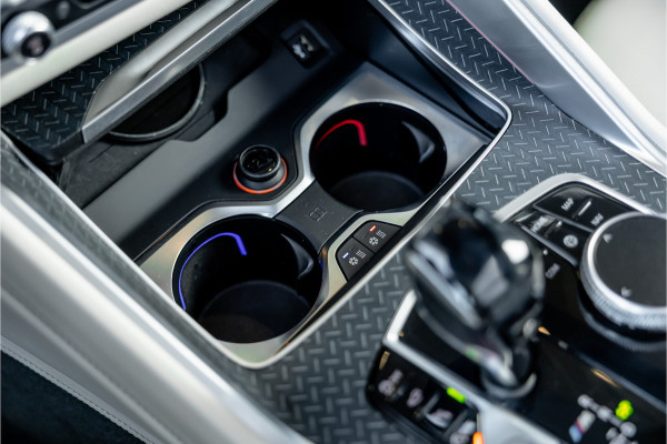BMW X6 M50i High Executive - M Sport | Panorama | 4-wielsturing | H&K | Soft Close | 360 Camera