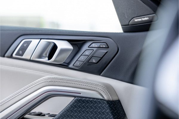BMW X6 M50i High Executive - M Sport | Panorama | 4-wielsturing | H&K | Soft Close | 360 Camera