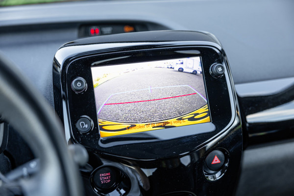 Peugeot 108 1.0 e-VTi Allure / Automaat / 50dkm NAP / Camera / Carplay / Org. NL / Keyless Entry