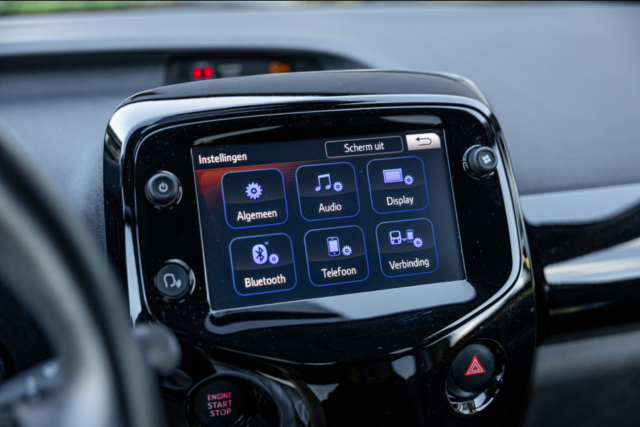 Peugeot 108 1.0 e-VTi Allure / Automaat / 50dkm NAP / Camera / Carplay / Org. NL / Keyless Entry