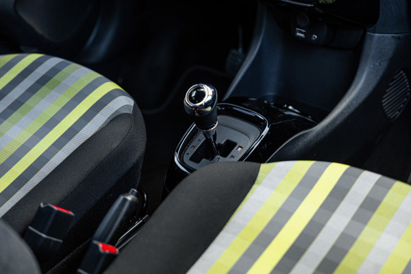 Peugeot 108 1.0 e-VTi Allure / Automaat / 50dkm NAP / Camera / Carplay / Org. NL / Keyless Entry