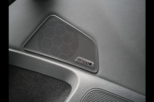 Škoda Superb Combi 1.4 TSI iV Laurin & Klement PHEV 218pk Dealer O.H. | Trekhaak Af Fabriek | Panodak | Adaptive Cruise | 360 Camera | Canton Audio | Lederen Comfortstoelen Memory & Massage & Ventilatie | Sfeerverlichting | Stoelen & Stuur Verwarmd | BLIS | Keyless | Plug In Hybrid |