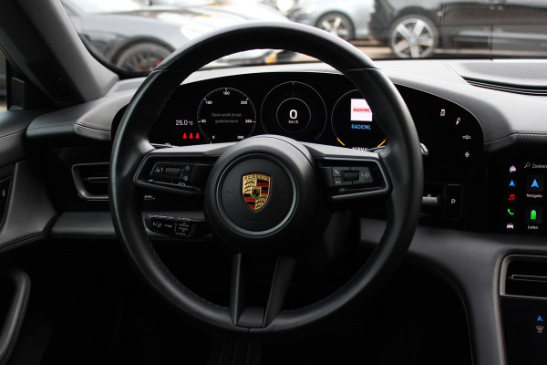 Porsche Taycan Cross Turismo 4S 93 kWh / SoH 93,1% / Panoramadak / 360Camera / Luchtvering / Matrix LED / 21'' / Sportdesign / Bose / Stoel+Stuurverwarming / Dodehoek / DAB / Cruise Control / Warmtepomp