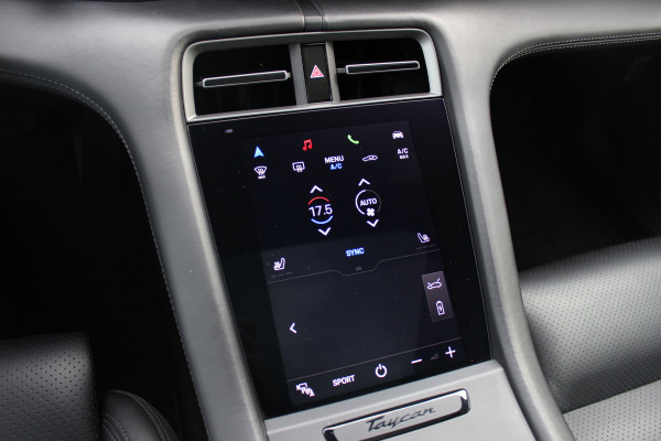 Porsche Taycan Cross Turismo 4S 93 kWh / SoH 93,1% / Panoramadak / 360Camera / Luchtvering / Matrix LED / 21'' / Sportdesign / Bose / Stoel+Stuurverwarming / Dodehoek / DAB / Cruise Control / Warmtepomp