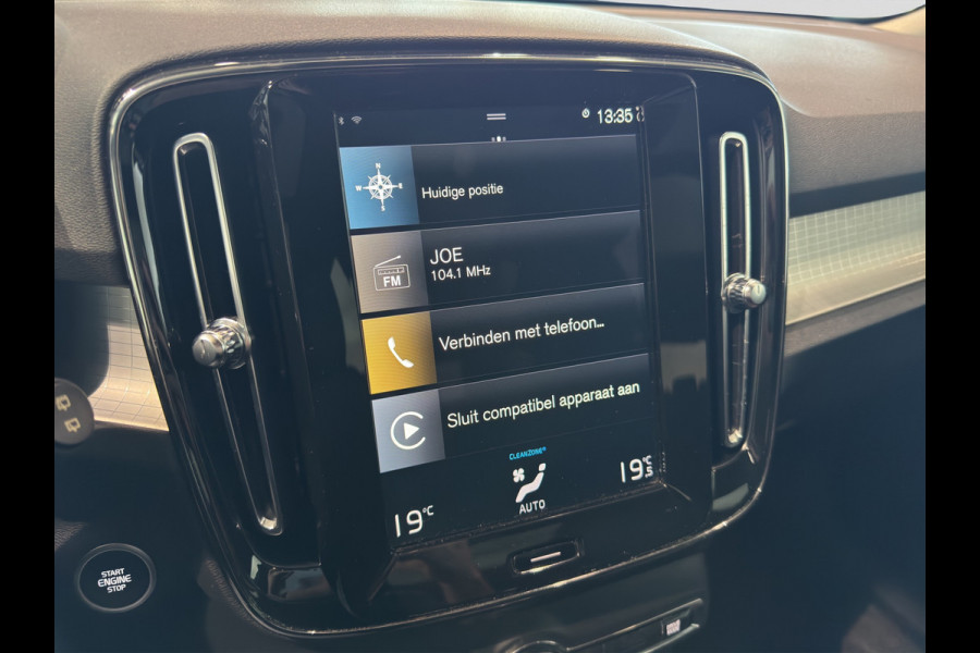 Volvo XC40 T4 Aut. Plug-in Hybrid Business Parkeercamera Panoramadak 211pk