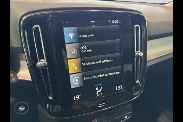 Volvo XC40 T4 Aut. Plug-in Hybrid Business Parkeercamera Panoramadak 211pk