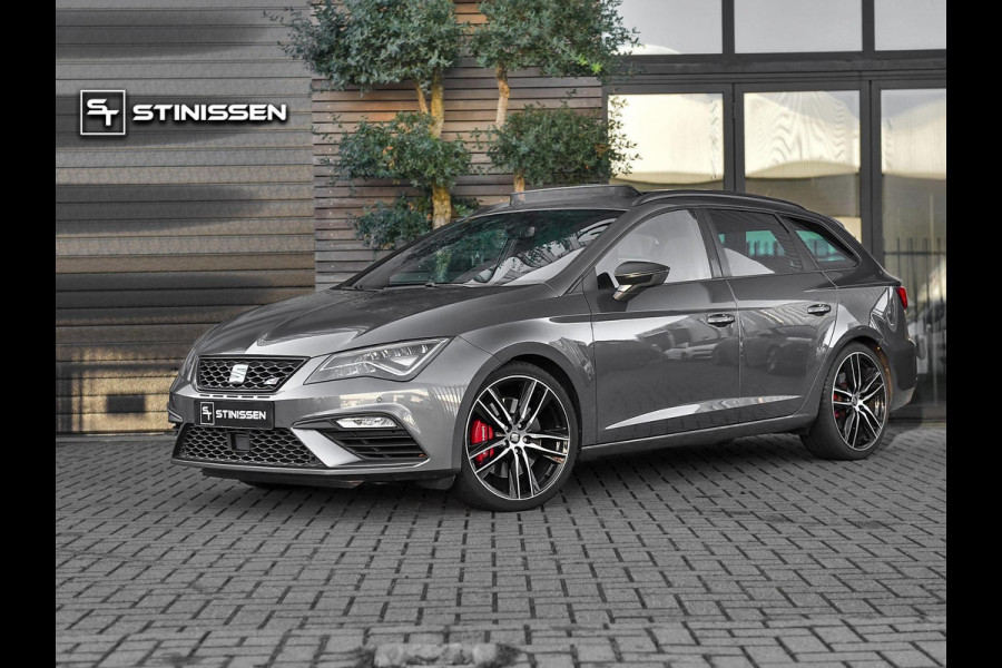 Seat Leon ST 2.0 TSI 4DRIVE CUPRA Schaalstoelen Pano Camera 19 inch Velgen