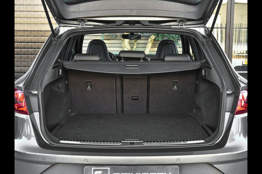 Seat Leon ST 2.0 TSI 4DRIVE CUPRA Schaalstoelen Pano Camera 19 inch Velgen