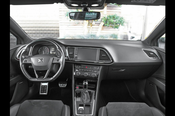 Seat Leon ST 2.0 TSI 4DRIVE CUPRA Schaalstoelen Pano Camera 19 inch Velgen