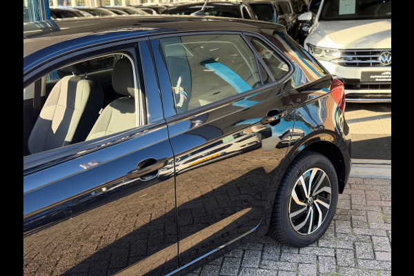 Volkswagen Polo 1.0 TSI Style 2022 ZWART NAVI CLIMA LM NAP!