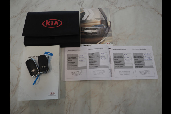 Kia Sorento 1.6 T-GDI Plug-in Hybrid 4WD DynamicLine 7p. | Leder | Trekhaak | Keyless | Adaptive Cruise | Camera | Dodehoek | Carplay