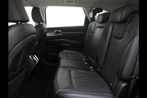 Kia Sorento 1.6 T-GDI Plug-in Hybrid 4WD DynamicLine 7p. | Leder | Trekhaak | Keyless | Adaptive Cruise | Camera | Dodehoek | Carplay