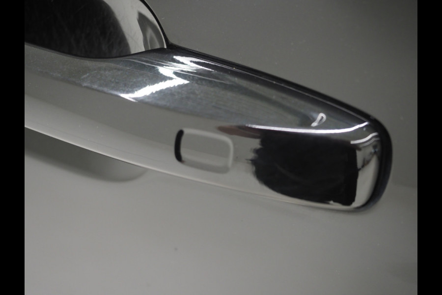 Volvo XC60 2.0 T6 Plug-in hybrid AWD Long Range | Panoramadak | Leder | Keyless | Camera | Stoel/stuurverwarming | Carplay