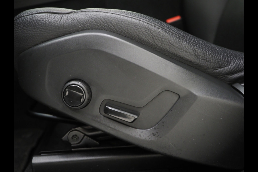 Volvo XC60 2.0 T6 Plug-in hybrid AWD Long Range | Panoramadak | Leder | Keyless | Camera | Stoel/stuurverwarming | Carplay