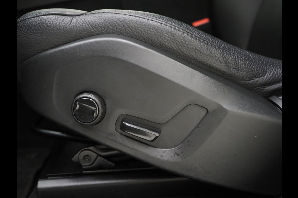 Volvo XC60 2.0 T6 Plug-in hybrid AWD Long Range | Panoramadak | Leder | Keyless | Camera | Stoel/stuurverwarming | Carplay