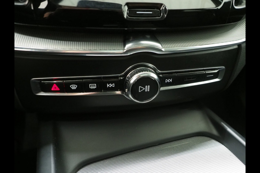 Volvo XC60 2.0 T6 Plug-in hybrid AWD Long Range | Panoramadak | Leder | Keyless | Camera | Stoel/stuurverwarming | Carplay