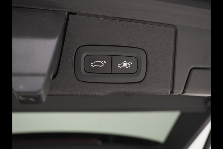 Volvo XC60 2.0 T6 Plug-in hybrid AWD Long Range | Panoramadak | Leder | Keyless | Camera | Stoel/stuurverwarming | Carplay