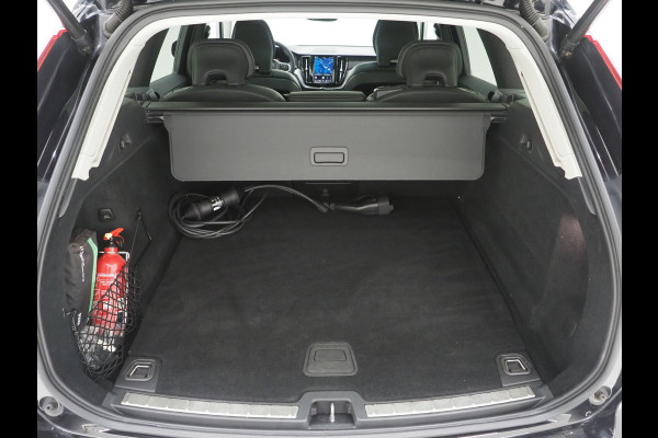 Volvo XC60 2.0 T6 Plug-in hybrid AWD Long Range | Panoramadak | Leder | Keyless | Camera | Stoel/stuurverwarming | Carplay