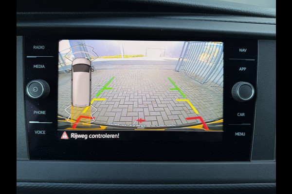 Volkswagen Transporter 2.0 TDI 150PK Euro 6 L2H1 Autmaat/Apple Carplay/Camera