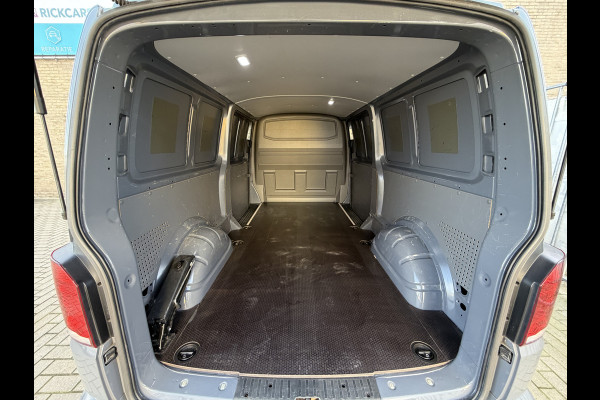 Volkswagen Transporter 2.0 TDI 150PK Euro 6 L2H1 Autmaat/Apple Carplay/Camera