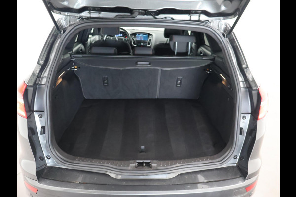 Ford FOCUS Wagon 1.0 ST-LINE + 19 INCH RS LMV | SPORTUITLAAT | TREKHAAK | APPLE CARPLAY | NAVIGATIE