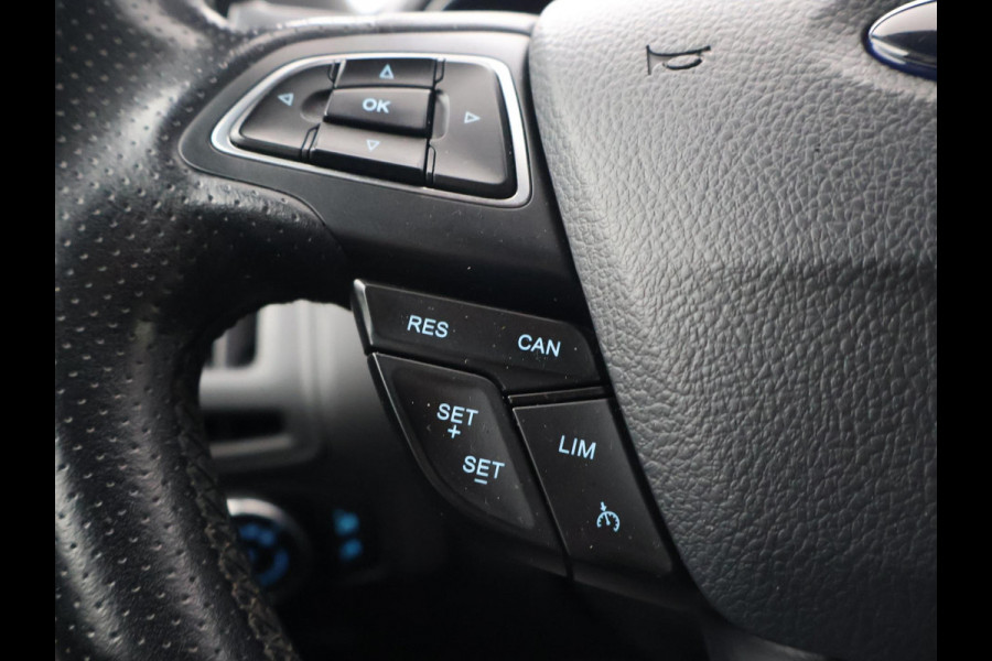 Ford FOCUS Wagon 1.0 ST-LINE + 19 INCH RS LMV | SPORTUITLAAT | TREKHAAK | APPLE CARPLAY | NAVIGATIE