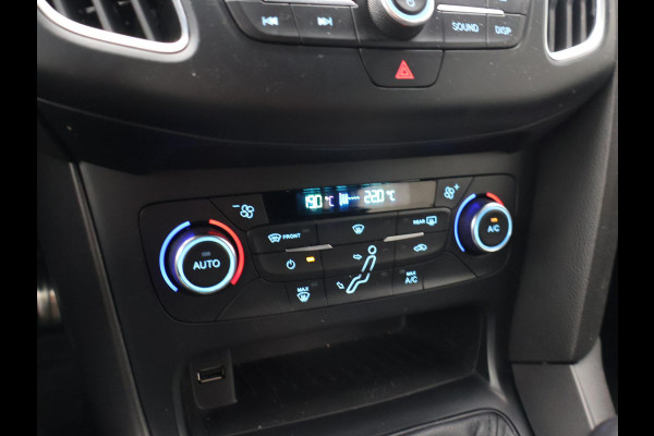 Ford FOCUS Wagon 1.0 ST-LINE + 19 INCH RS LMV | SPORTUITLAAT | TREKHAAK | APPLE CARPLAY | NAVIGATIE