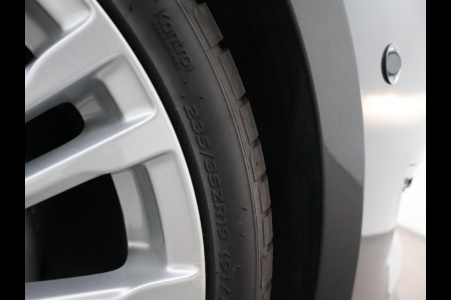 Ford FOCUS Wagon 1.0 ST-LINE + 19 INCH RS LMV | SPORTUITLAAT | TREKHAAK | APPLE CARPLAY | NAVIGATIE