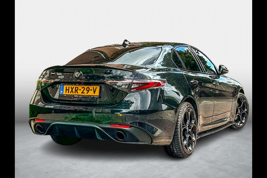 Alfa Romeo Giulia 2.0 Turbo 280pk AWD Veloce | Ragazzon | Schuif/Kanteldak | Stoel&Stuur Verwarming | Adapt. Cruise | Matrix LED | Flippers | Apple Carplay