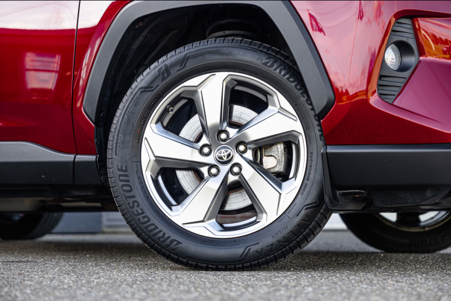 Toyota RAV4 2.5 Hybrid Dynamic / 63dkm NAP / Trekhaak / Navigatie / Camera / Adaptieve Cruise / Climate