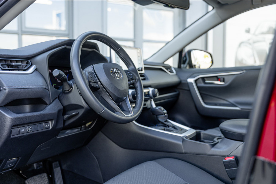 Toyota RAV4 2.5 Hybrid Dynamic / 63dkm NAP / Trekhaak / Navigatie / Camera / Adaptieve Cruise / Climate