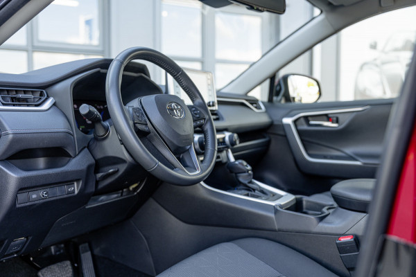 Toyota RAV4 2.5 Hybrid Dynamic / 63dkm NAP / Trekhaak / Navigatie / Camera / Adaptieve Cruise / Climate