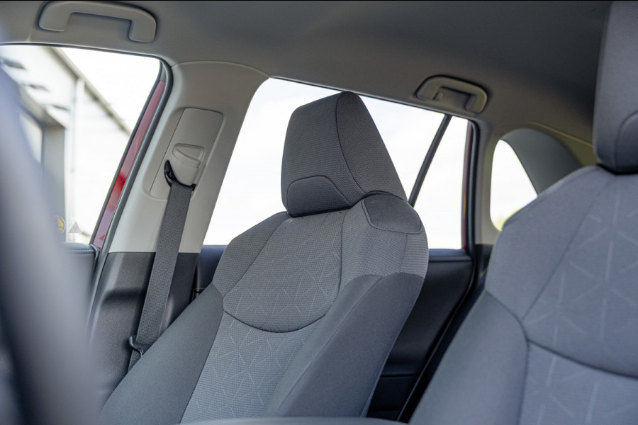 Toyota RAV4 2.5 Hybrid Dynamic / 63dkm NAP / Trekhaak / Navigatie / Camera / Adaptieve Cruise / Climate