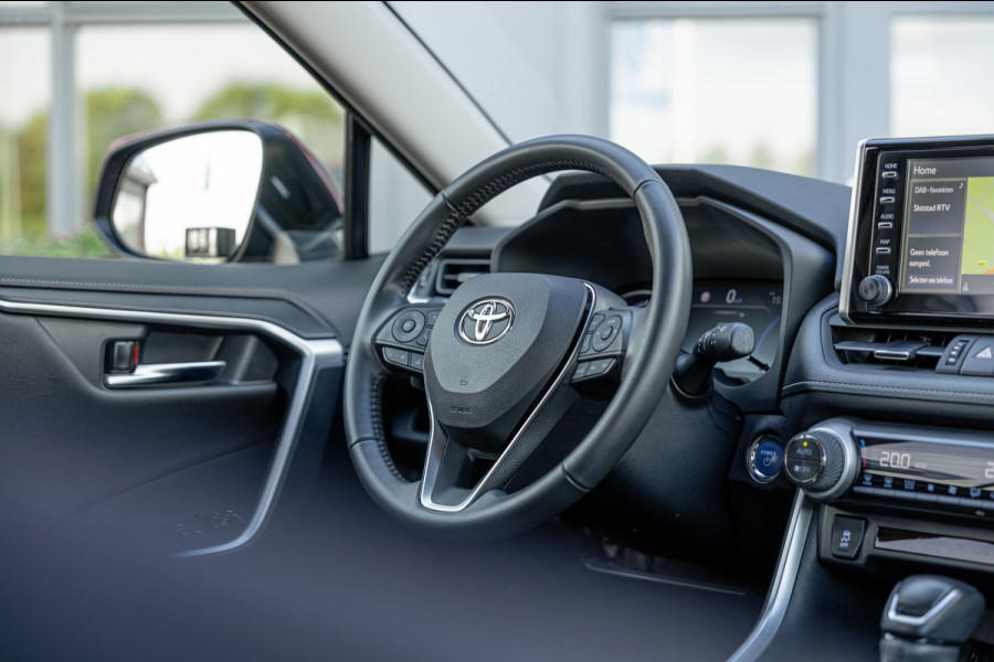 Toyota RAV4 2.5 Hybrid Dynamic / 63dkm NAP / Trekhaak / Navigatie / Camera / Adaptieve Cruise / Climate