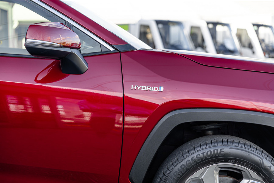Toyota RAV4 2.5 Hybrid Dynamic / 63dkm NAP / Trekhaak / Navigatie / Camera / Adaptieve Cruise / Climate