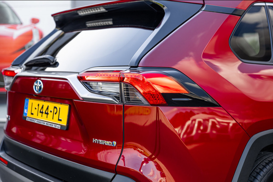 Toyota RAV4 2.5 Hybrid Dynamic / 63dkm NAP / Trekhaak / Navigatie / Camera / Adaptieve Cruise / Climate