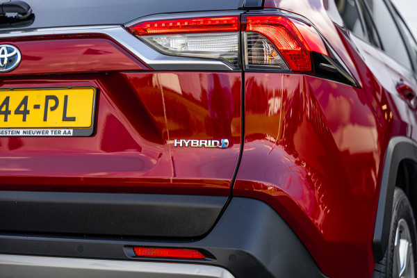 Toyota RAV4 2.5 Hybrid Dynamic / 63dkm NAP / Trekhaak / Navigatie / Camera / Adaptieve Cruise / Climate