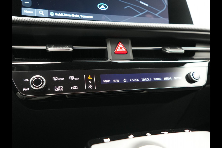 Kia Ev6 GT-Line 77.4 kWh 229pk Dealer O.H. | SOH 97,4% | Adaptive Cruise | Camera | Alcantara Sportstoelen Memory & Ventilatie | BLIS | Keyless | Stoelen & Stuur Verwarmd | Apple Carplay | Navigatie | DAB |