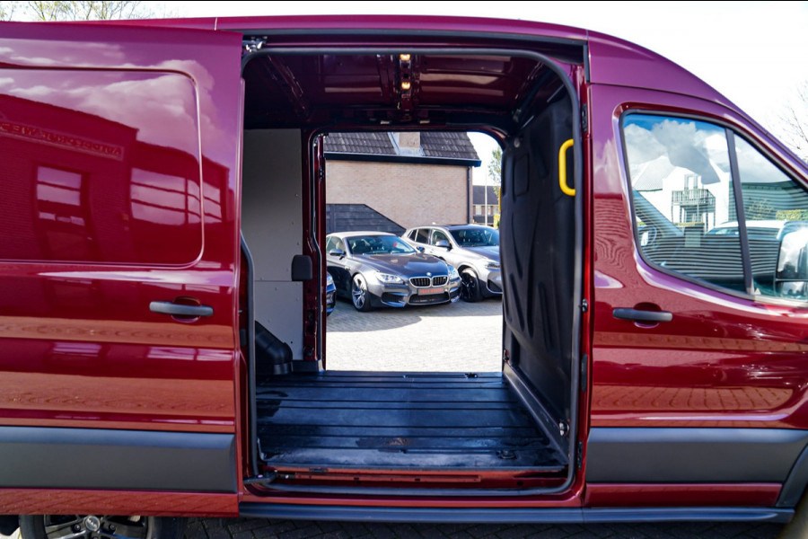 Ford Transit Custom 320 2.0 TDCI L2H2 Limited | Camera | Apple Carplay | 3 Zitplaatsen | Multifunctioneel stuurwiel|