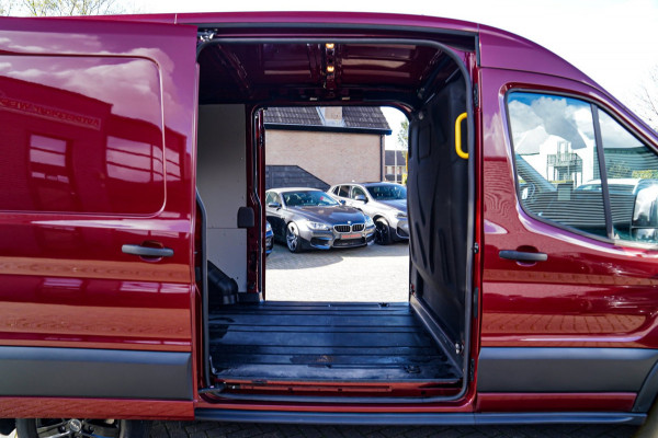 Ford Transit Custom 320 2.0 TDCI L2H2 Limited | Camera | Apple Carplay | 3 Zitplaatsen | Multifunctioneel stuurwiel|