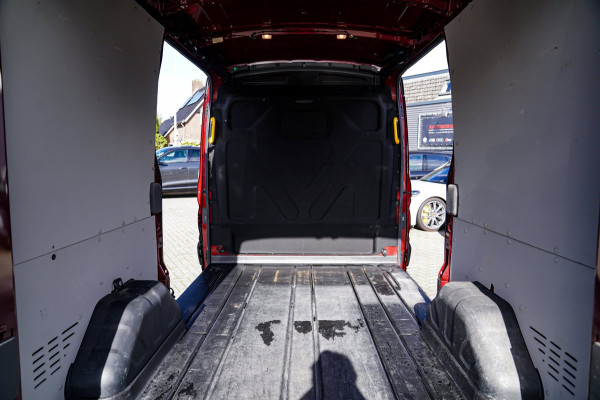 Ford Transit Custom 320 2.0 TDCI L2H2 Limited | Camera | Apple Carplay | 3 Zitplaatsen | Multifunctioneel stuurwiel|