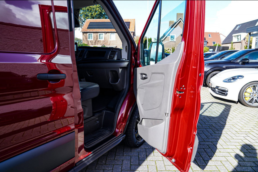 Ford Transit Custom 320 2.0 TDCI L2H2 Limited | Camera | Apple Carplay | 3 Zitplaatsen | Multifunctioneel stuurwiel|