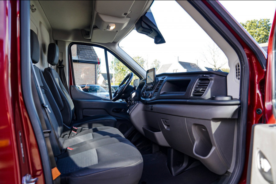 Ford Transit Custom 320 2.0 TDCI L2H2 Limited | Camera | Apple Carplay | 3 Zitplaatsen | Multifunctioneel stuurwiel|