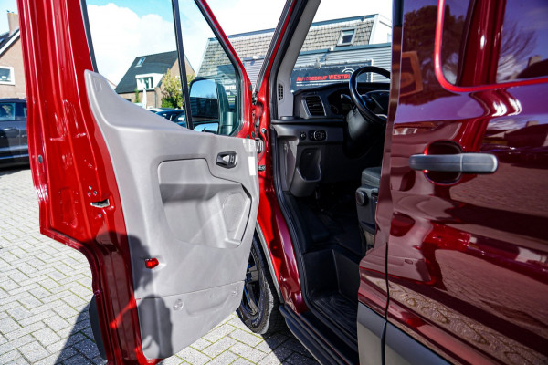 Ford Transit Custom 320 2.0 TDCI L2H2 Limited | Camera | Apple Carplay | 3 Zitplaatsen | Multifunctioneel stuurwiel|