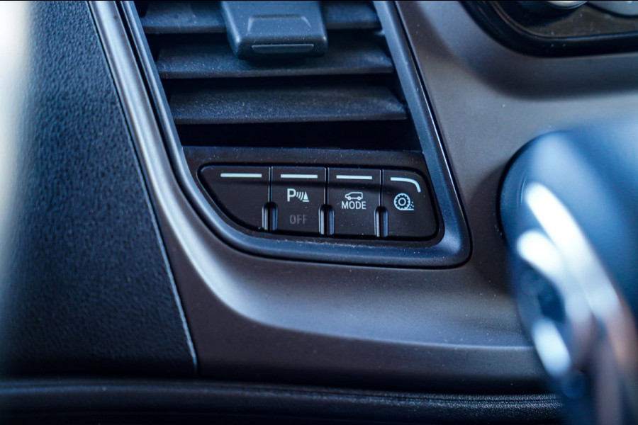 Ford Transit Custom 320 2.0 TDCI L2H2 Limited | Camera | Apple Carplay | 3 Zitplaatsen | Multifunctioneel stuurwiel|