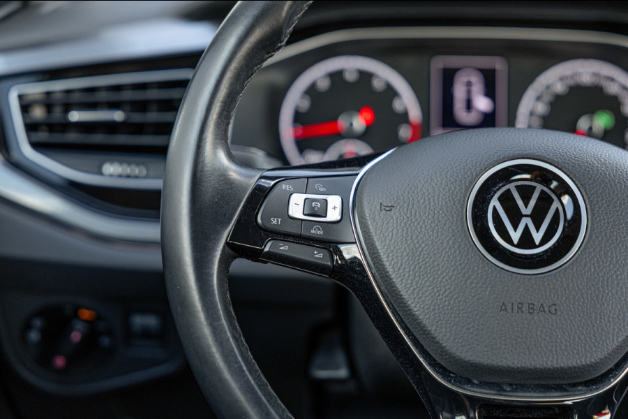 Volkswagen Polo 1.0 TSI Highline / NL-Auto / DAB / Climate Control / Cruise / 158dkm NAP